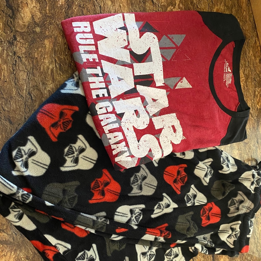 Men’s Star Wars Pajama Set size XXL